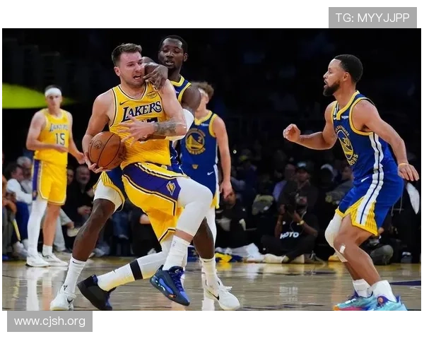 湖人回正轨东契奇盘活全队攻守